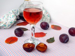 Наливка сливовая домашняя - шаг 7 Наливка сливовая домашняя - шаг 7