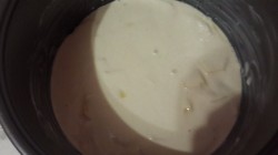 название картинки Наливной пирог на кефире с грибами, сыром в мультиварке