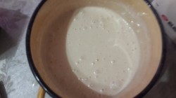 название картинки Наливной пирог на кефире с грибами, сыром в мультиварке