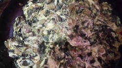 название картинки Наливной пирог на кефире с грибами, сыром в мультиварке