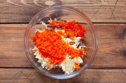 Намазка на хлеб из селедки - шаг 4 Намазка на хлеб из селедки - шаг 4