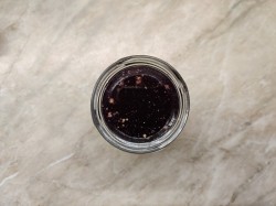 название картинки Настойка из черноплодной рябины