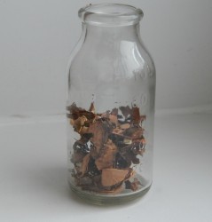 название картинки Настойка перегородки грецких орехов на водке