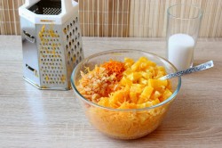 Насыпной пирог с тыквой и апельсином - шаг 2 Насыпной пирог с тыквой и апельсином - шаг 2