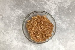 название картинки Насыпной пирог с яблоками