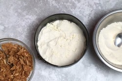 название картинки Насыпной пирог с яблоками