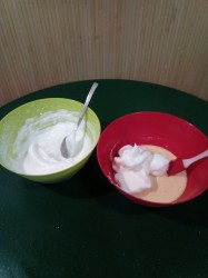 название картинки Нежный рулет с вареной сгущенкой