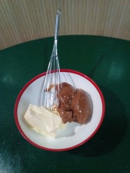 название картинки Нежный рулет с вареной сгущенкой