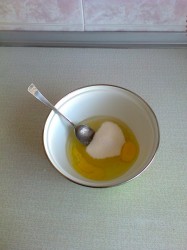 Нежный пирог со смородиной