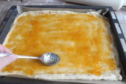 Немецкий пирог с штрейзелем и джемом