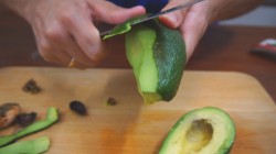 название картинки Салат с авокадо и виноградом