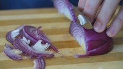 название картинки Необычный овощной салат с лососем