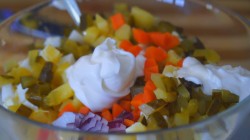 название картинки Необычный овощной салат с лососем