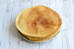 Несладкий блинный торт - шаг 6 Несладкий блинный торт - шаг 6