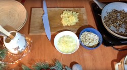 Новогодний салат Мышкин Дом