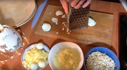 Новогодний салат Мышкин Дом