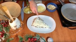 Новогодний салат Мышкин Дом