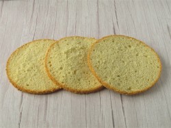 Новогодний торт Елка бисквитный - шаг 9 Новогодний торт Елка бисквитный - шаг 9