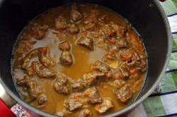 название картинки Нудли с мясом и картошкой по украински