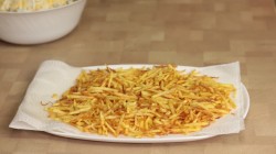 Салат Гнездо глухаря с маринованными огурцами