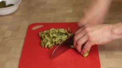 Салат Гнездо глухаря с маринованными огурцами