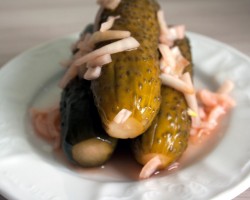 название картинки Огурцы с томатной пастой и уксусом на зиму