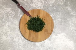 Классическая окрошка с колбасой