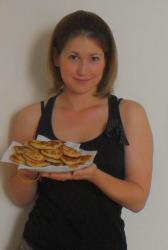 Пышные оладьи на дрожжах и молоке