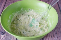 Оладьи из кабачков на кефире - шаг 5