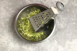 Оладьи из кабачков на сковороде