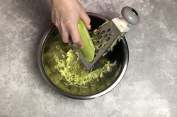 Оладьи из кабачков с манкой