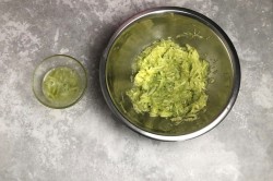 Оладьи из кабачков с манкой