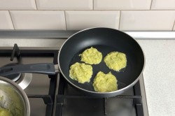 Оладьи из кабачков с манкой