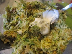 название картинки Оладьи из кабачков в духовке