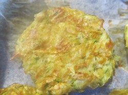 название картинки Оладьи из кабачков в духовке