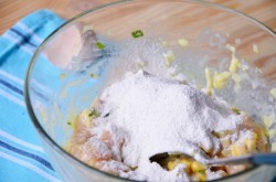 Оладьи из курицы и кукурузы