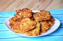 Оладьи из курицы и кукурузы