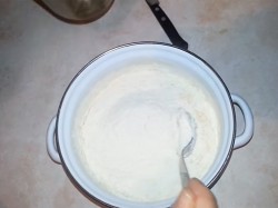 название картинки Оладьи на ряженке пышные быстро и вкусно