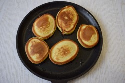 название картинки Оладьи на сметане пышные без дрожжей быстро и вкусно