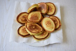 название картинки Оладьи на сметане пышные без дрожжей быстро и вкусно