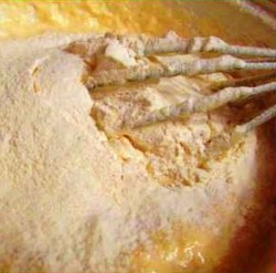 название картинки Оладьи пышные на сыворотке без яиц