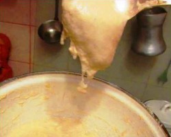 название картинки Оладьи пышные на сыворотке без яиц