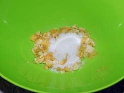 Оладьи с бананом на кефире - шаг 1