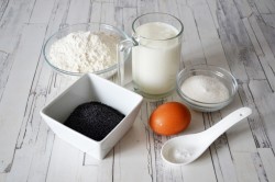 Оладьи с маком - шаг 1 Оладьи с маком - шаг 1