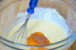 Оладьи с тыквенным пюре и яблоками на сметане