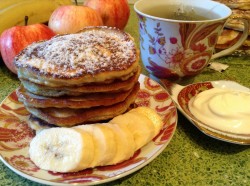 Оладьи с яблоками и бананами на кефире