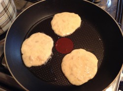 Оладьи с яблоками и бананами на кефире