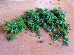 название картинки Оливье классический с солеными огурцами салат