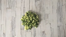 Салат Оливье с креветками - шаг 4