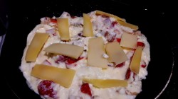 Омлет с сыром и крабовыми палочками